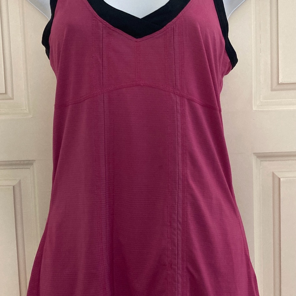 Lululemon racerback tank. Raspberry and Black size 6 **RARE FIND**